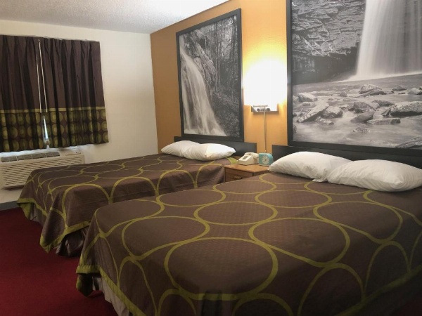 Super 8 by Wyndham Front Royal image 22